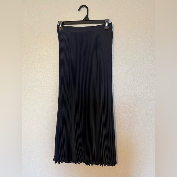 NWT Tory Burch Navy Blue Maxi Pleated Skirt Size 2 - Picture 4 of 8